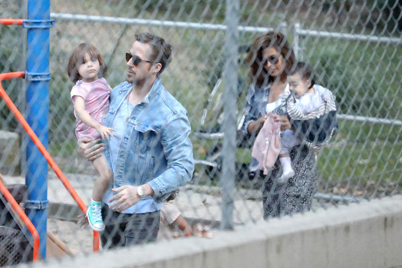 Ryan Gosling Eva Mendes Kids Daughters Park