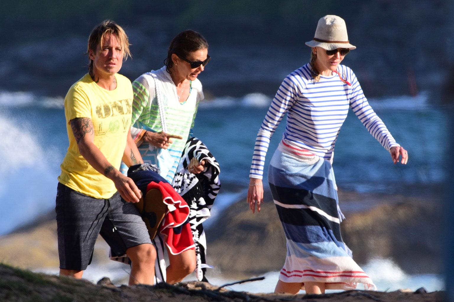 Nicole Kidman Bikini Butt Beach Christmas Australia