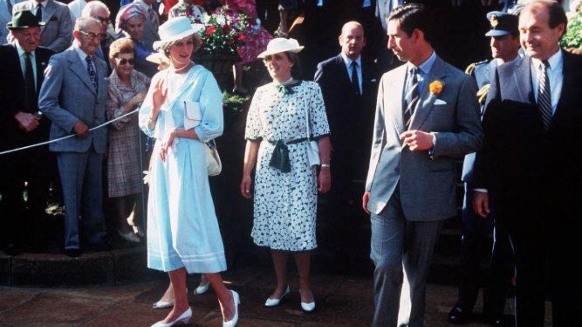 Photo of Prince Charles and Princess Diana