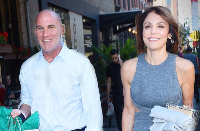 //bethenny frankel engaged new boyfriend divorce finalized pp