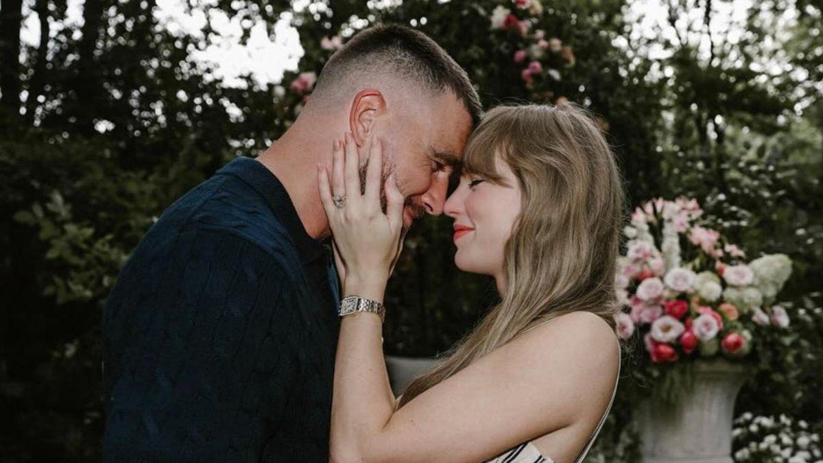 picture of Taylor Swift and Travis Kelce