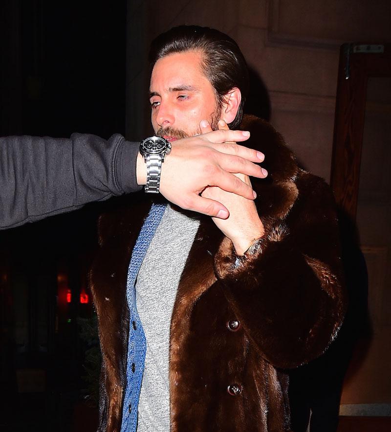 //scott disick mystery blonde drunk partying