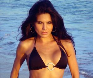 //joyce giraud not annorexic pp