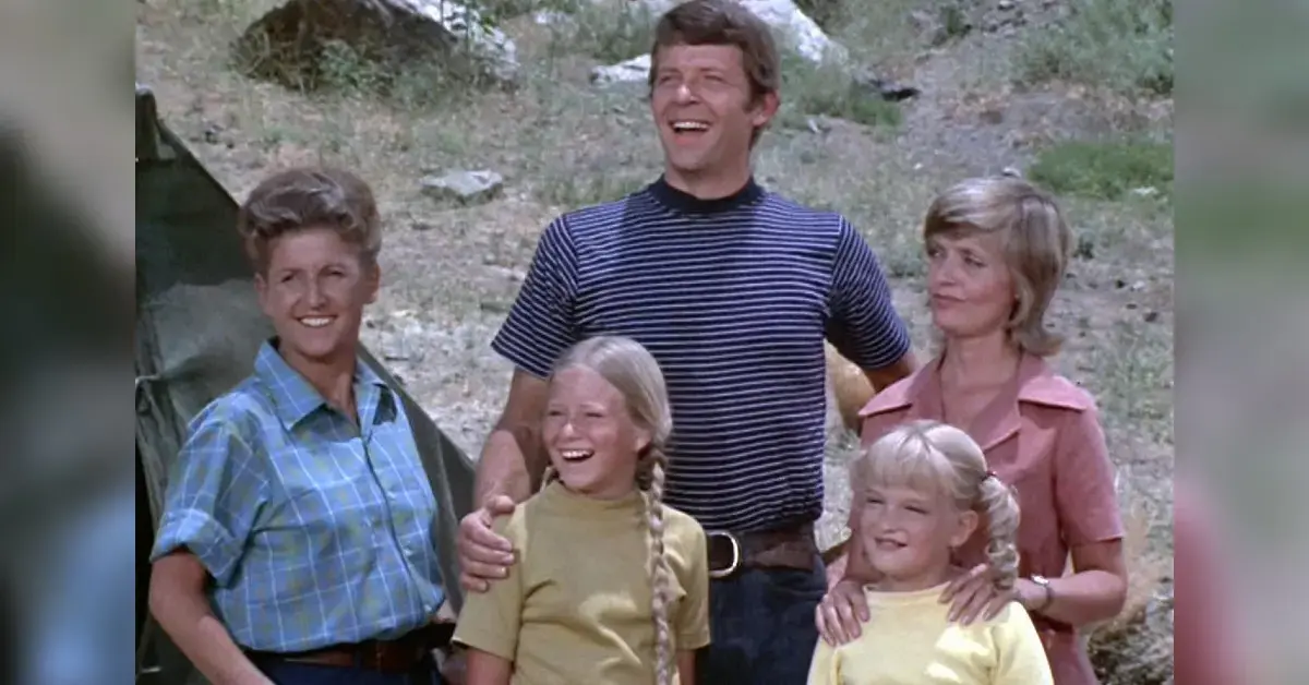 Photo of 'The Brady Bunch' cast
