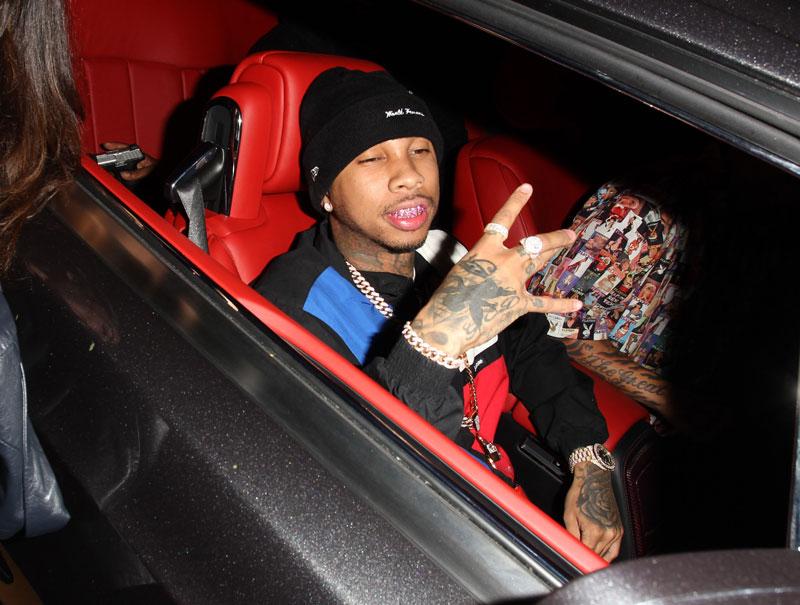 Kylie Jenner In Danger? Tyga' Friend Carries Gun At Nightclub