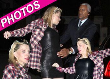 //courtney love chateau marmont post