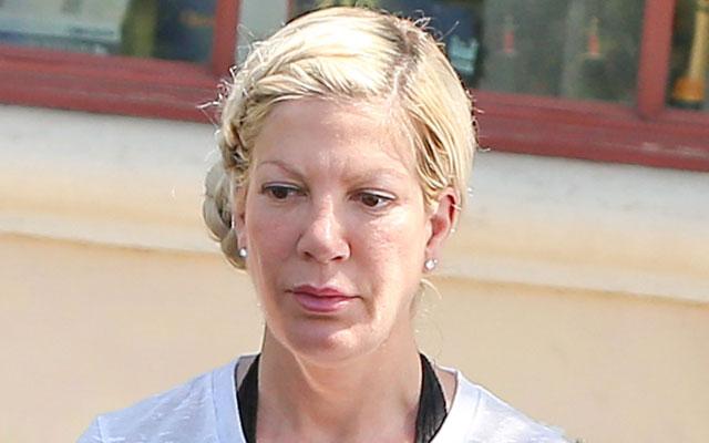 //tori spelling broke psychic job