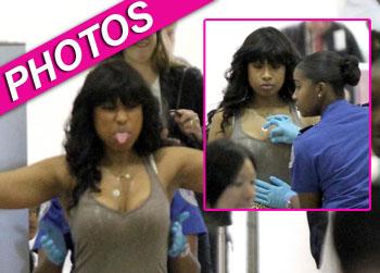 //jennifer hudson tsa patdown lax