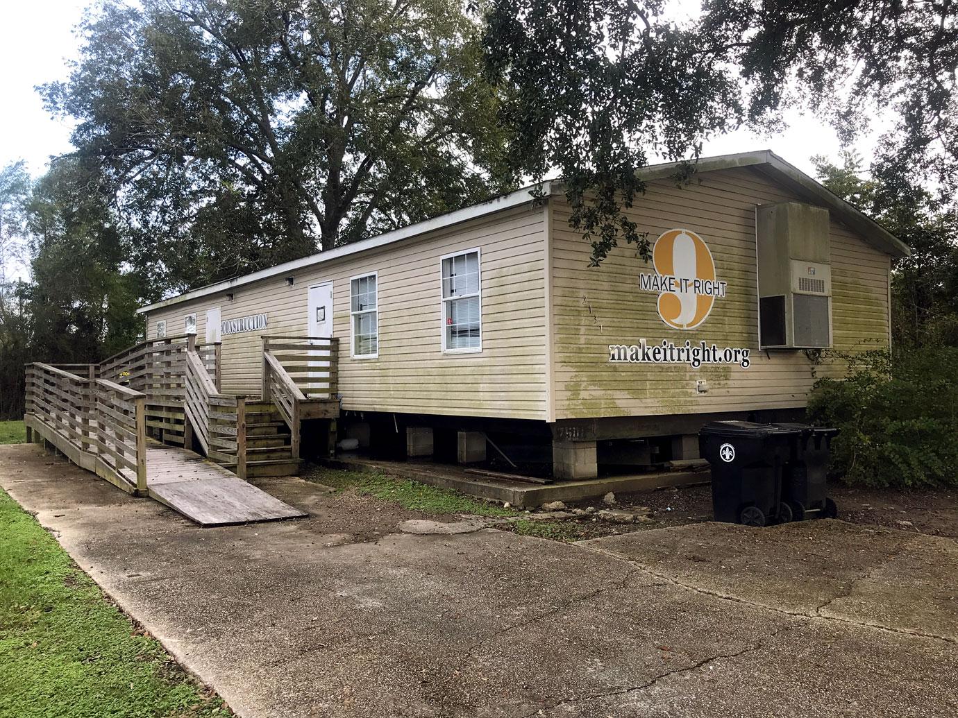 //brad pitt make it right foundation damaged houses new orleans