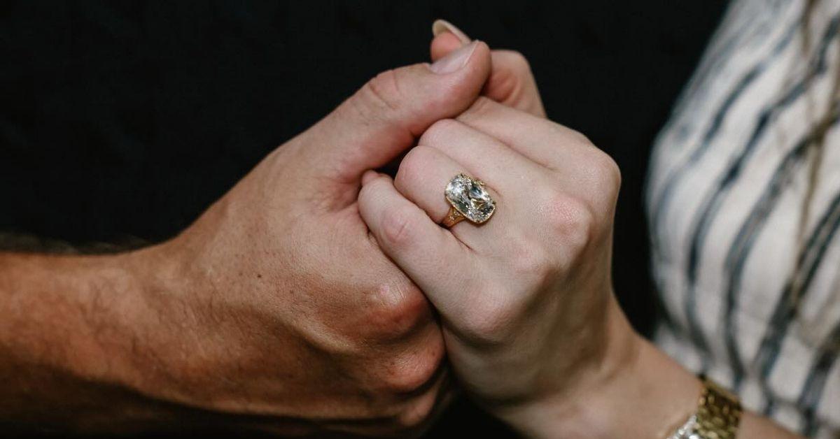 Picture of Travis Kelce and Taylor Swift's engagement