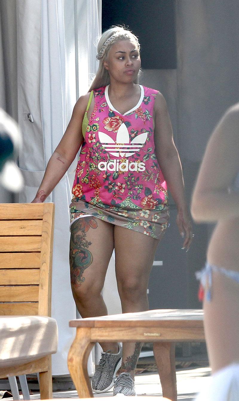 blac chyna pregnant short shorts tank top miami