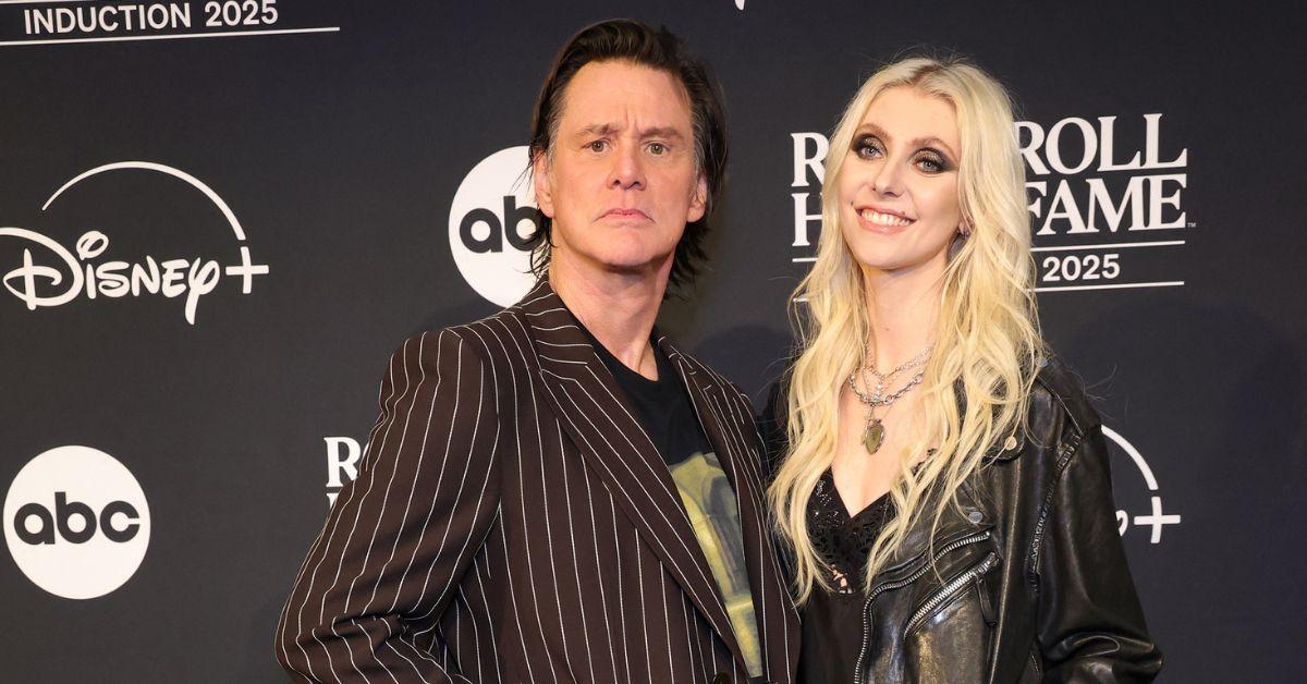 photo of taylor momsen and jim carrey