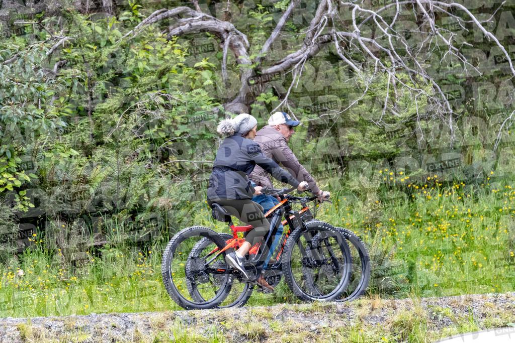 Matt Lauer & New GF Shamin Abas Ride Bikes: Photos