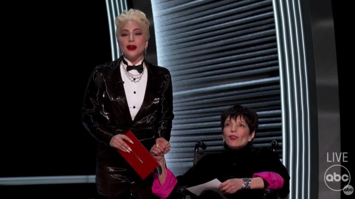 Photo of Liza Minelli and Lady Gaga