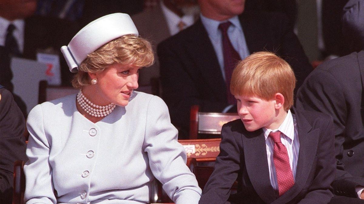 picture of Princess Diana and Prince harry