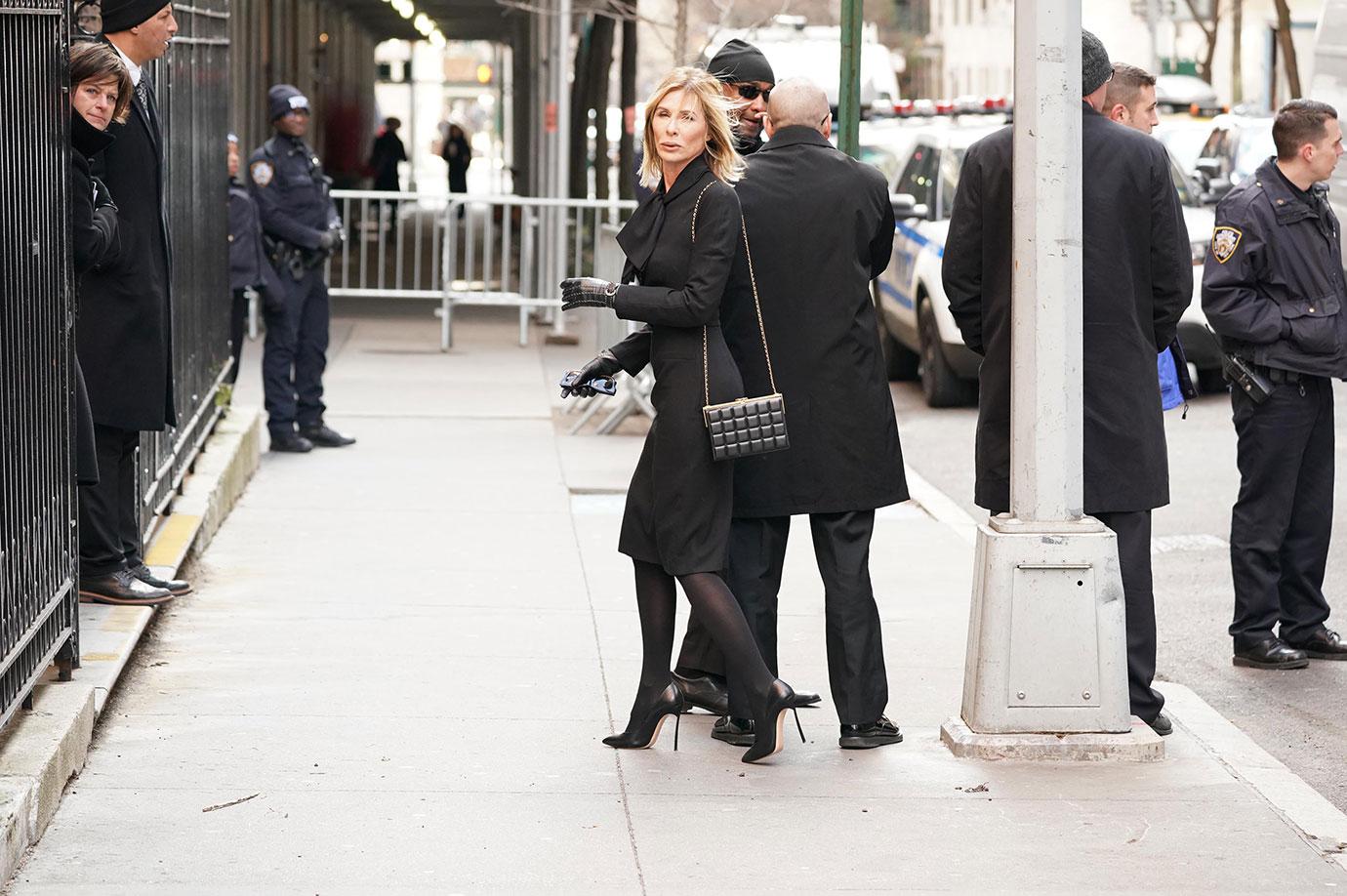 carole radziwill attends lee funeral service