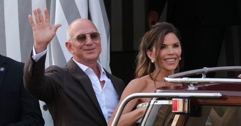 Photo of Jeff Bezos and Lauren Sanchez