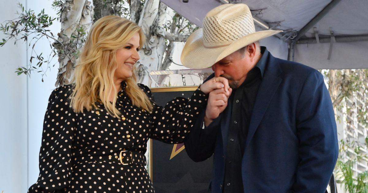 Photo of Garth Brooks, Trisha Yearwood