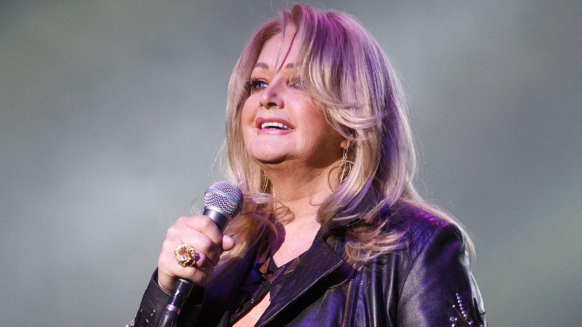 Bonnie Tyler was put in a medically induced coma prior to her death.