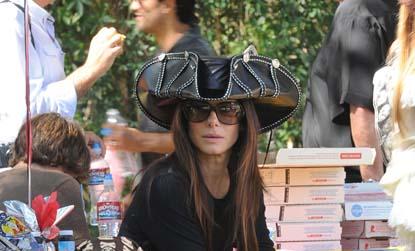 //sandra bullock louis bardo party