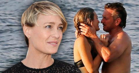 Sean Penn Young Girlfriend Robin Wright Uncomfortable