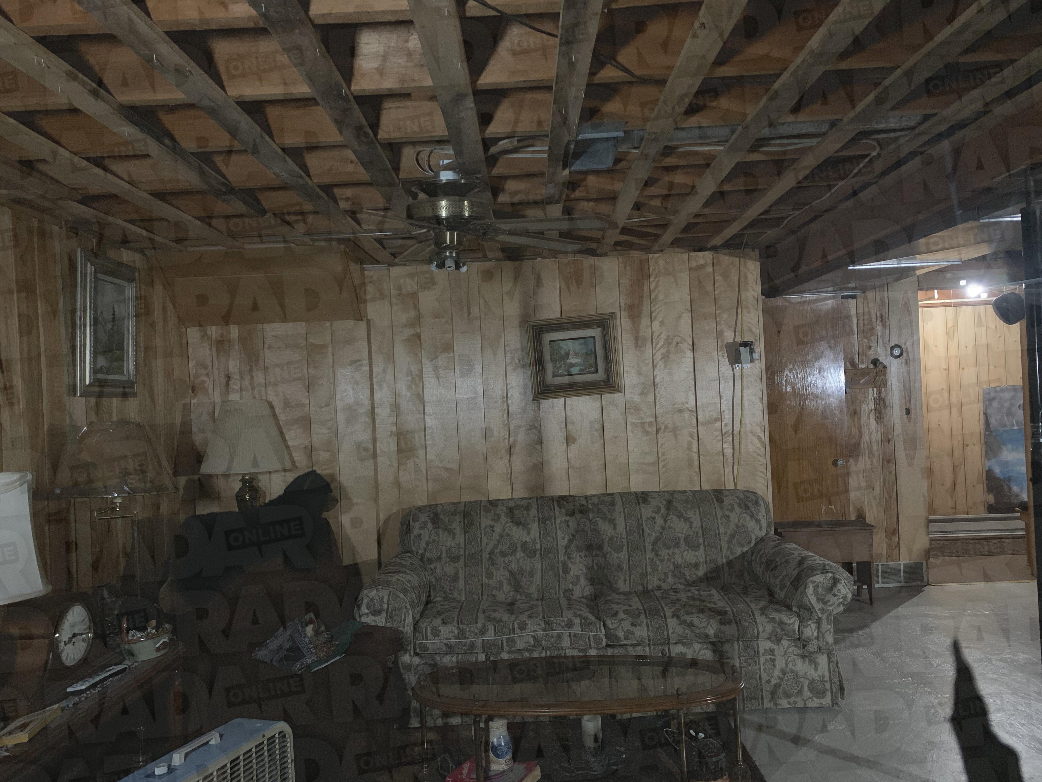 //tiny basement bedroom where jayme closs was held captive