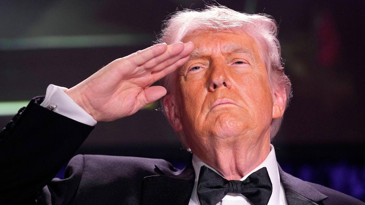 Donald Trump confirmed the suspected shooter was captured.