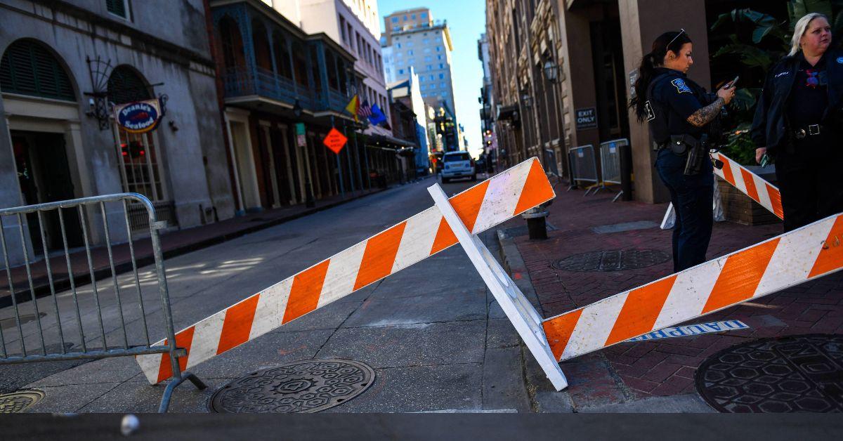 bourbon street barricades