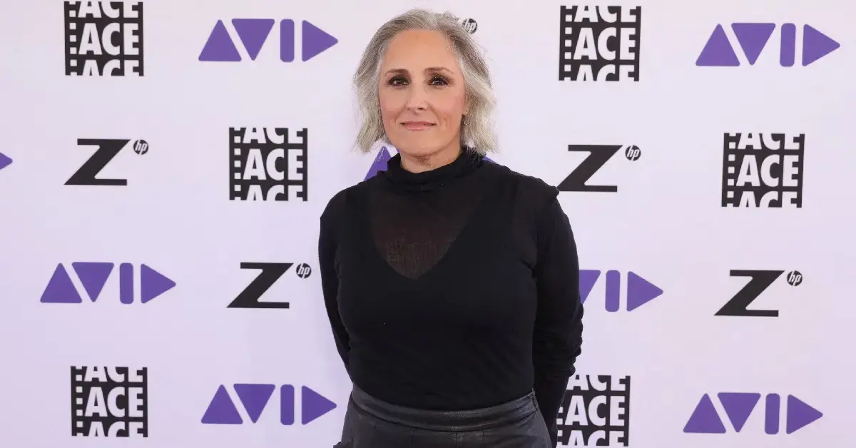 ricki lake stuns fans new look chicken neck surgery massive weight loss