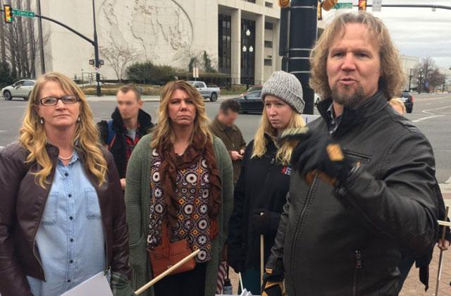 //sister wives kody brown polygamy protest march marriage pp