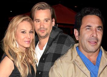 //pp_maloofseanpaul_splashnews