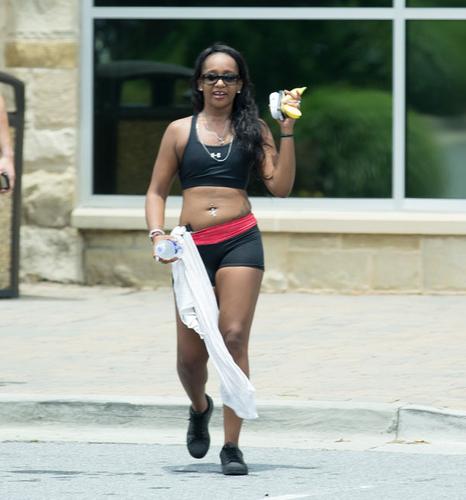 Running With The Wrong Crowd? Bobbi Kristina Brown Jogs With Accused ...