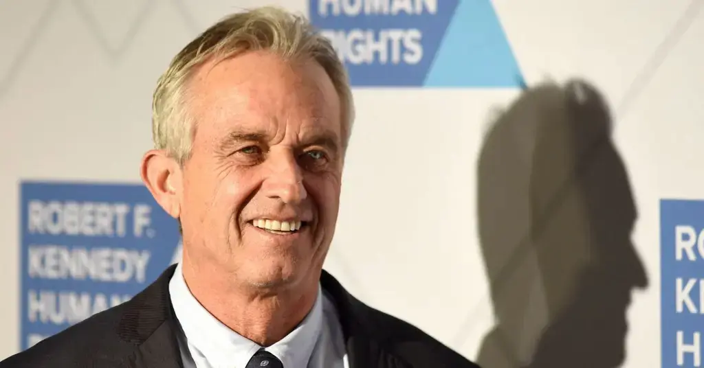 robert f kennedy jr campaign dinner ends chaos screaming farting jpg