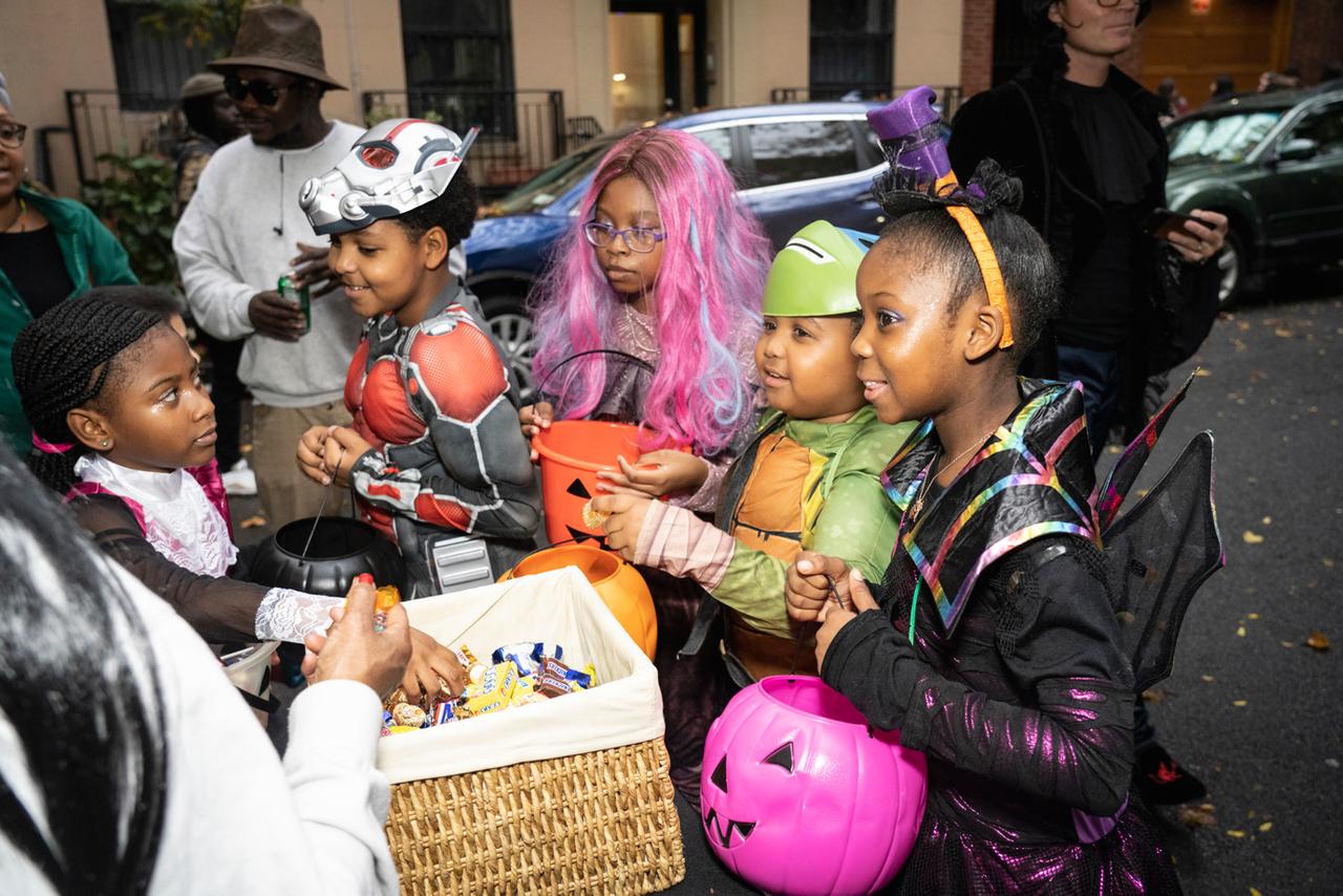 MSNBC Anchor Stephanie Ruhle's Epic Halloween Party For 250 Kids