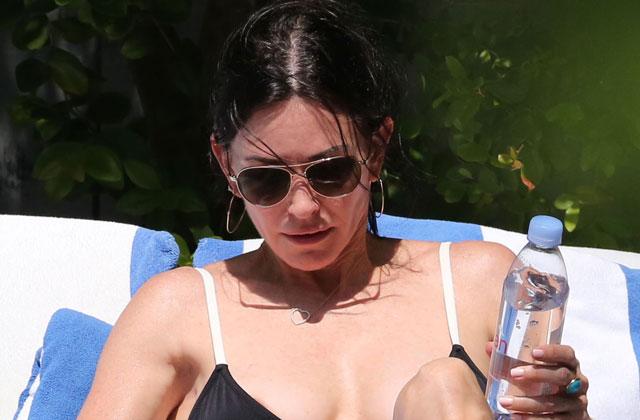 //courteney cox bikini coco miami pp