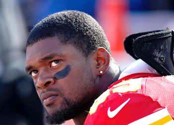 //joavan belcher cut thumb getty