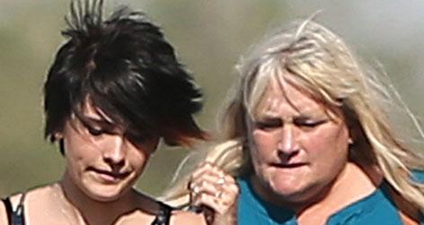 //paris jackson wants to leave boarding school this summer live with biological mom debbie rowe square