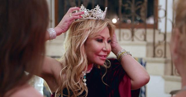 anna shay netflix pp