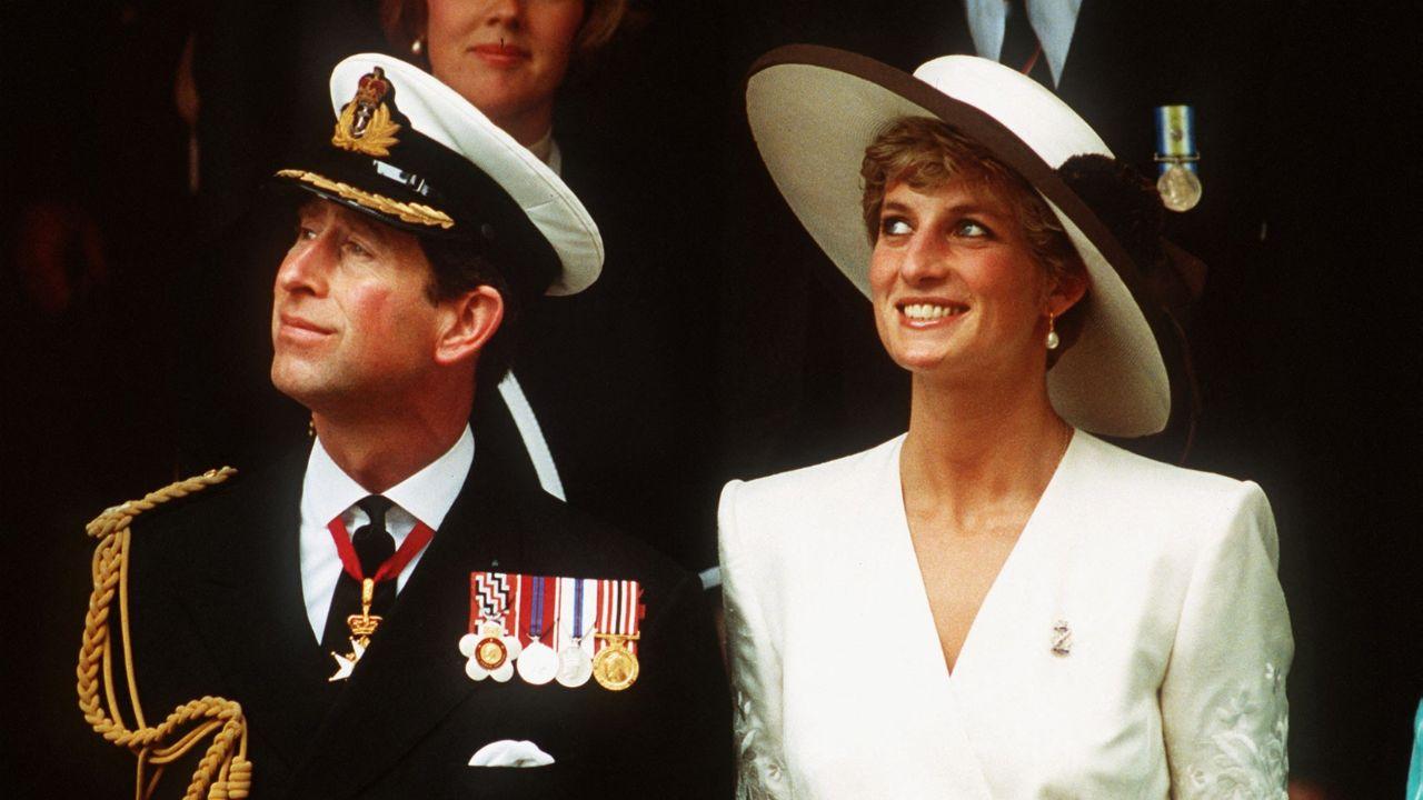 picture of King charles and princess diana