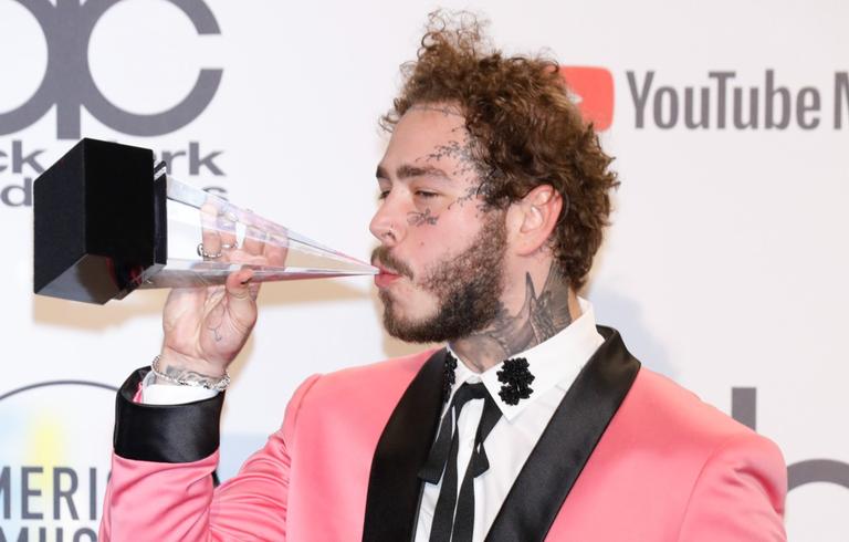 Post Malone’s Ex-Girlfriend Fighting Her Lawyers Over $350k Settlement ...