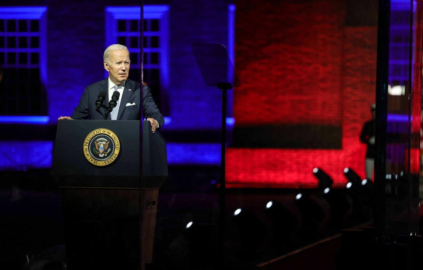 cnn under fire editing lighting joe biden speech