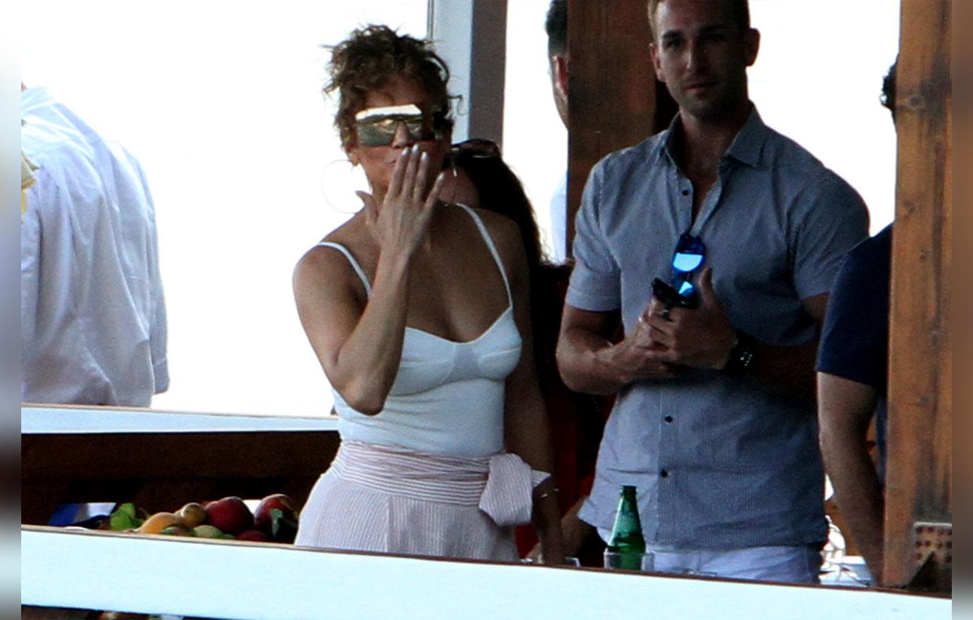 Jennifer Lopez And Alex Rodriguez Take Italian Vacation