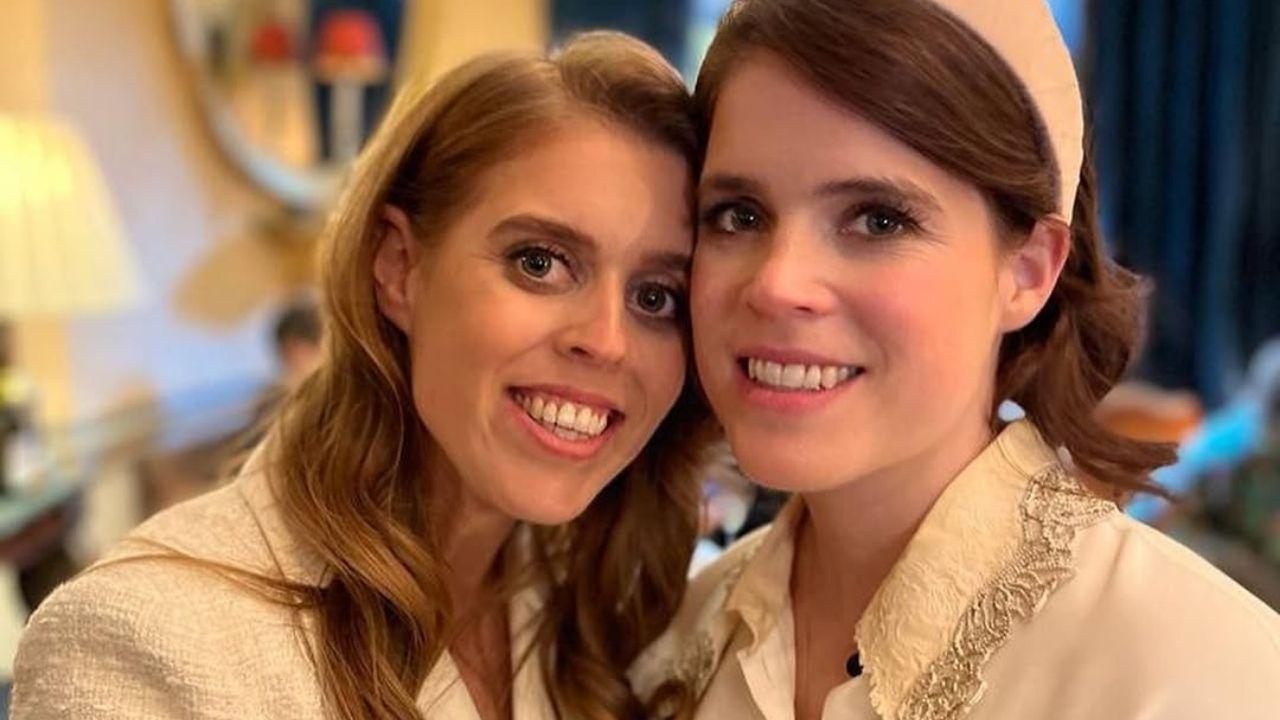 Photo of Princesses Beatrice and Eugenie
