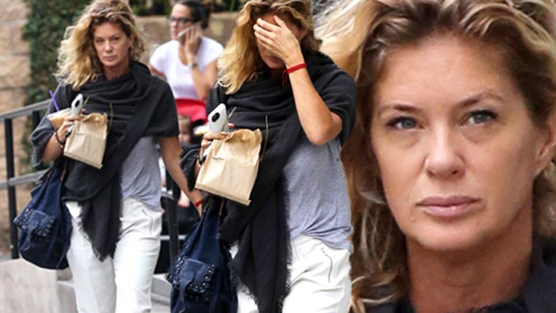 Rachel Hunter No Makeup Photos During Coffee Run