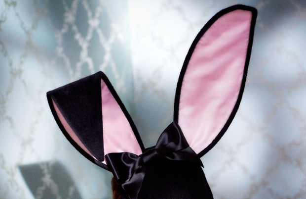 Kate Moss Poses Nude For Playboy Magazine's 60th Anniversary Issue