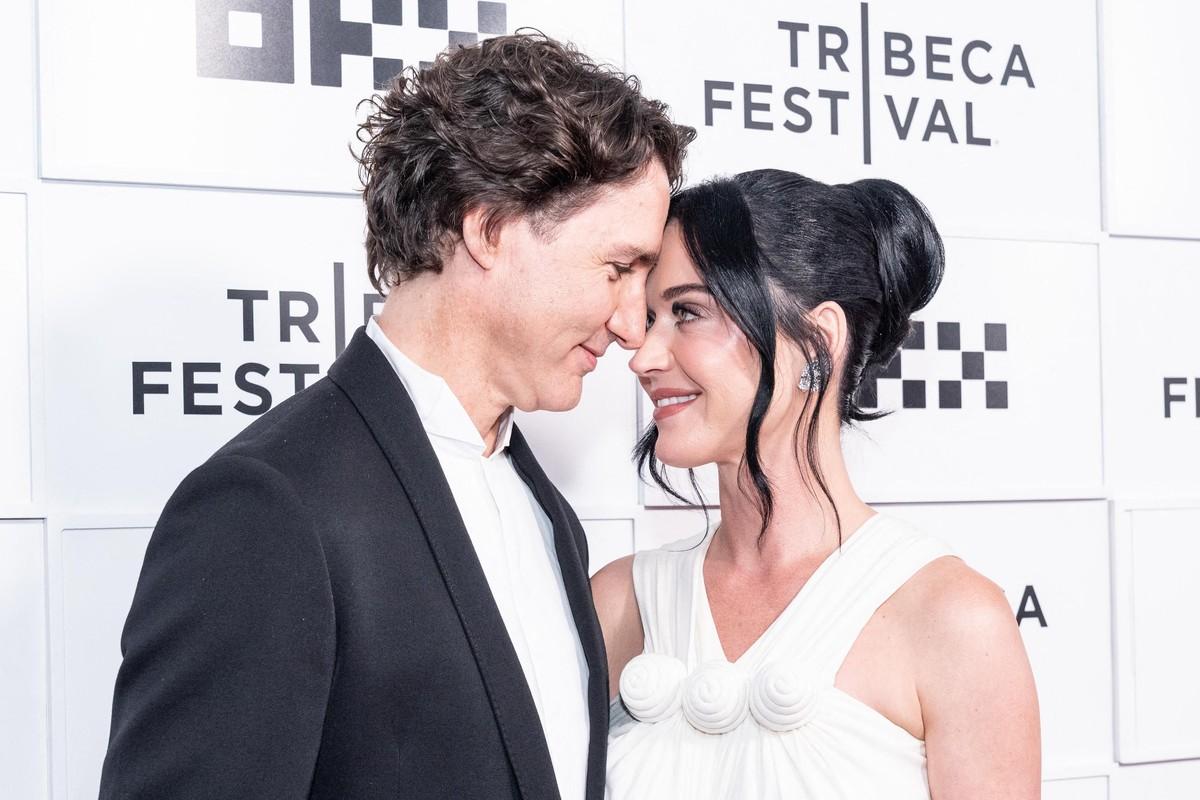 Trudeau and Perry reportedly embrace long-distance romance with frequent contact and global getaways.