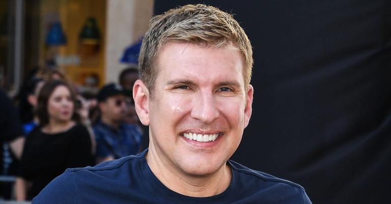 Todd Chrisley's Prison Pals Chowing Down On Chicken Legs For Christmas