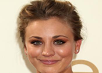 //kaley cuoco engaged splash