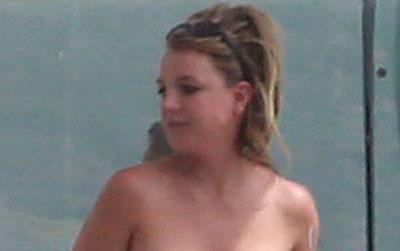 //britney spears bikini pp ffn