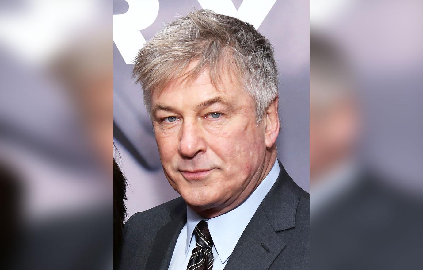 'Rust' Assistant Director Who Handed Alec Baldwin Loaded Prop Gun Had ...